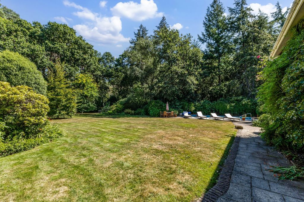 Property photo 2 of 27 2