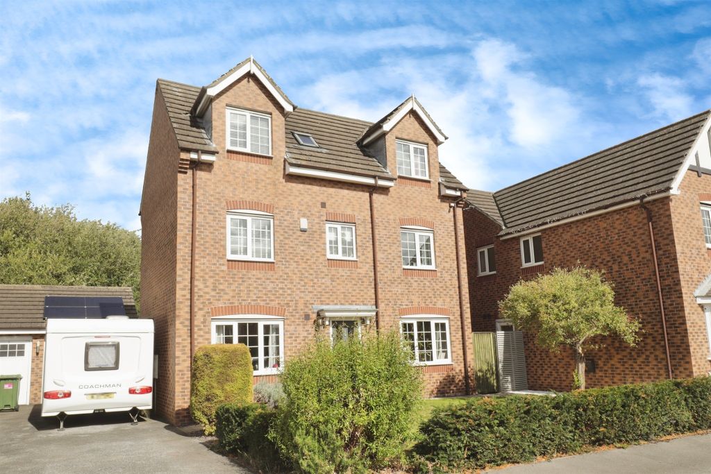 Property photo 2 of 17