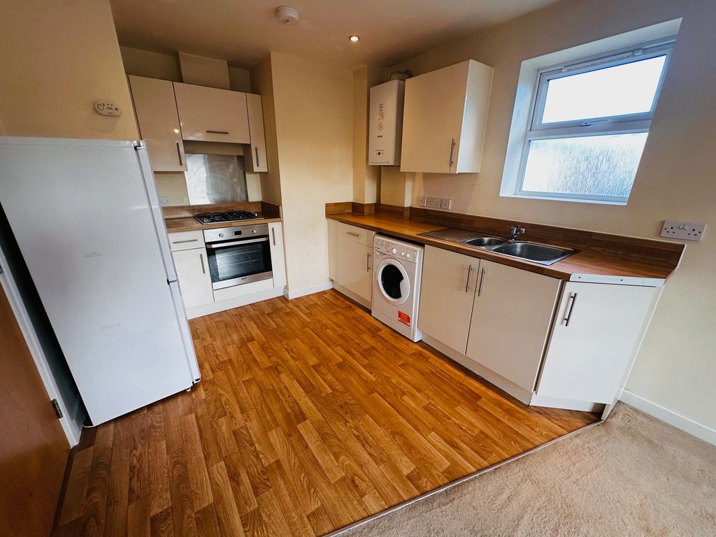 Property photo 2 of 11 Image