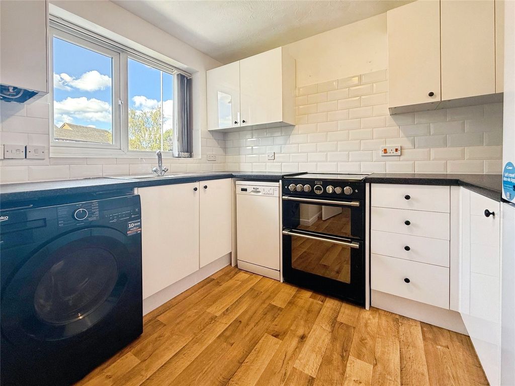 Property photo 2 of 12 Picture No. 02