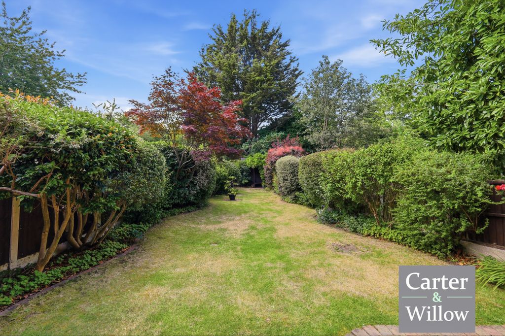Property photo 2 of 26