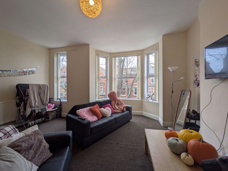 Property photo 3 of 11 Photo 12