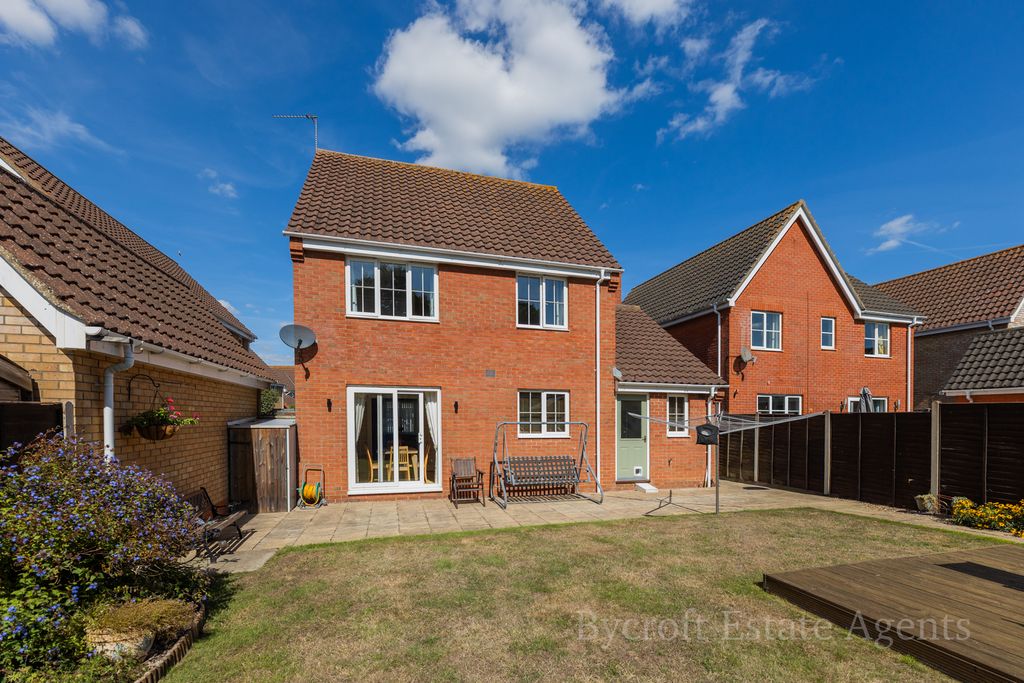 Property photo 2 of 16
