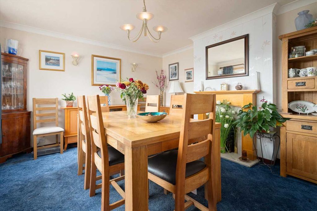 Property photo 3 of 28 Dining Room