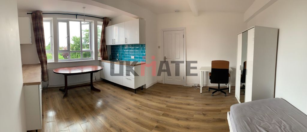 Property photo 3 of 3