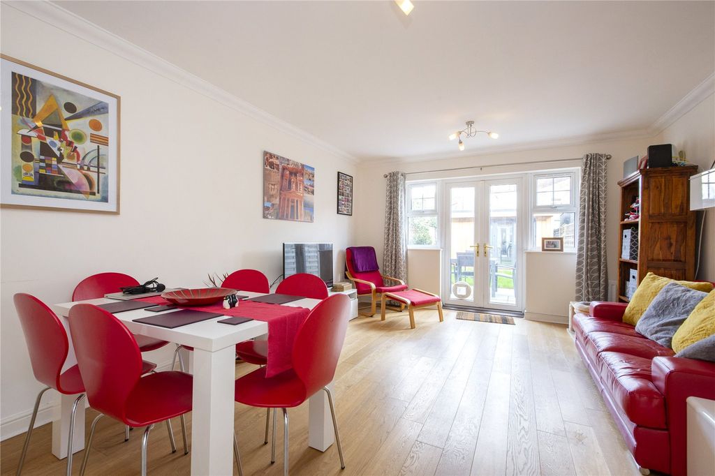 Property photo 3 of 14 Picture No. 15