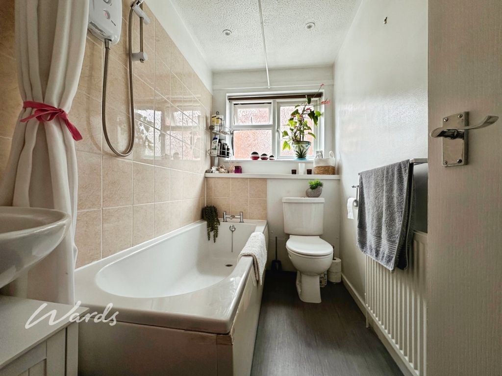 Property photo 3 of 21 Bathroom