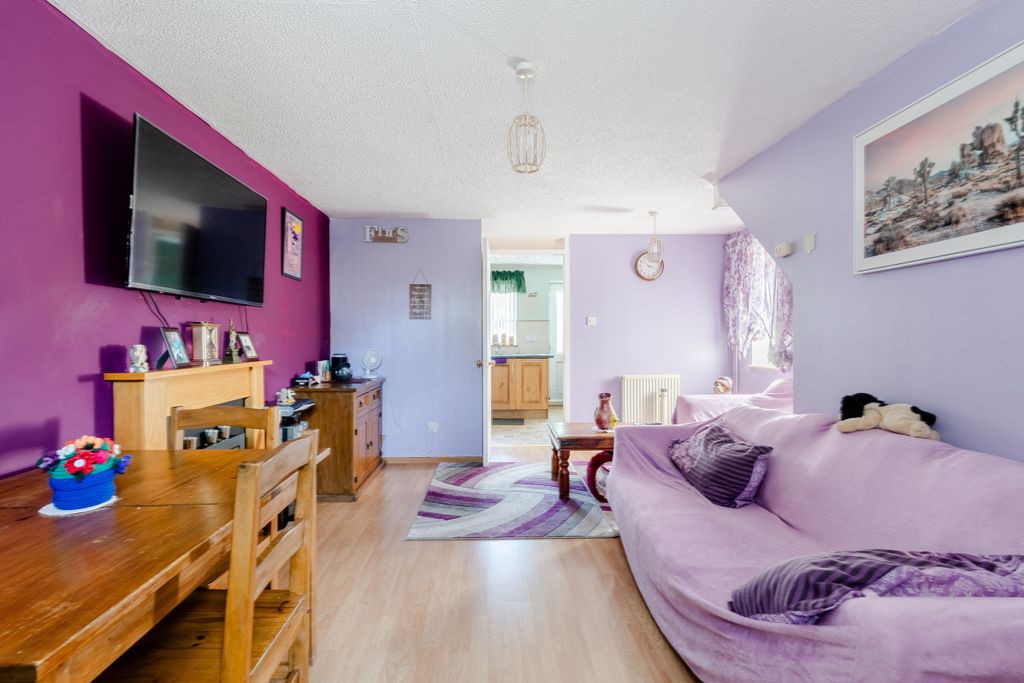 Property photo 2 of 13 Photo 6