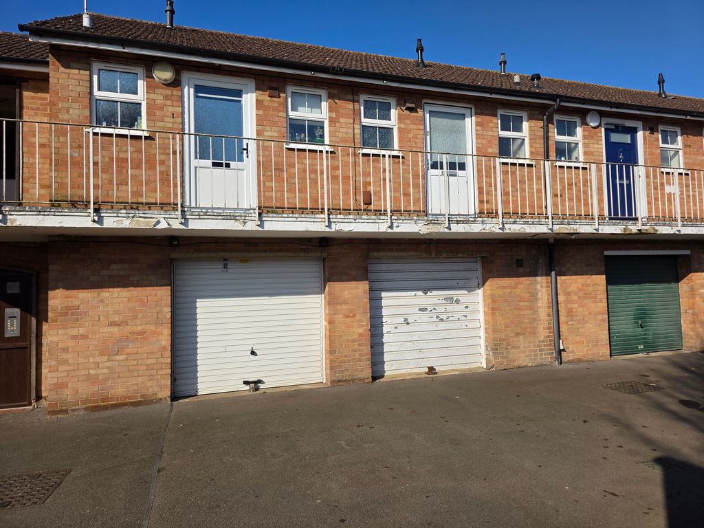 Property photo 2 of 14