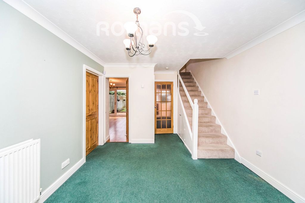 Property photo 2 of 8 31E02Eae-1013-42Ab-8