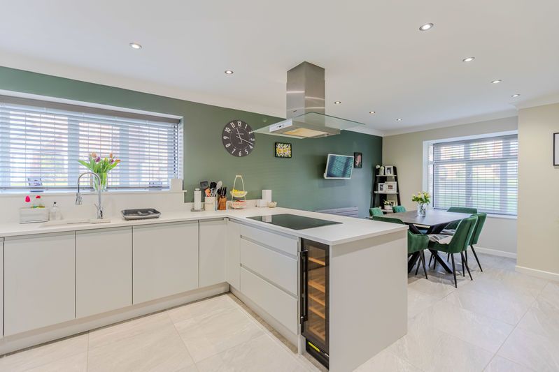 Property photo 2 of 25 Open Plan Living Kitchen