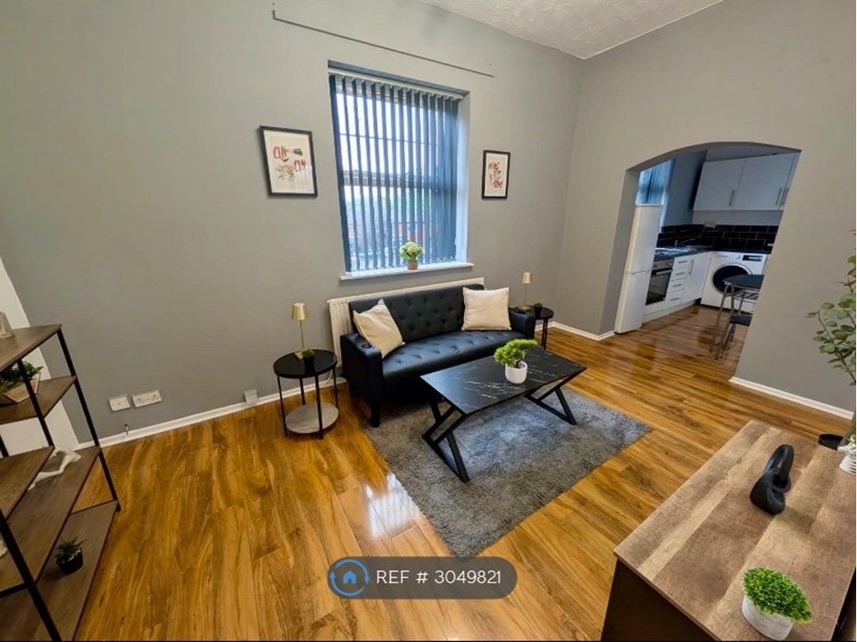 Property photo 2 of 11