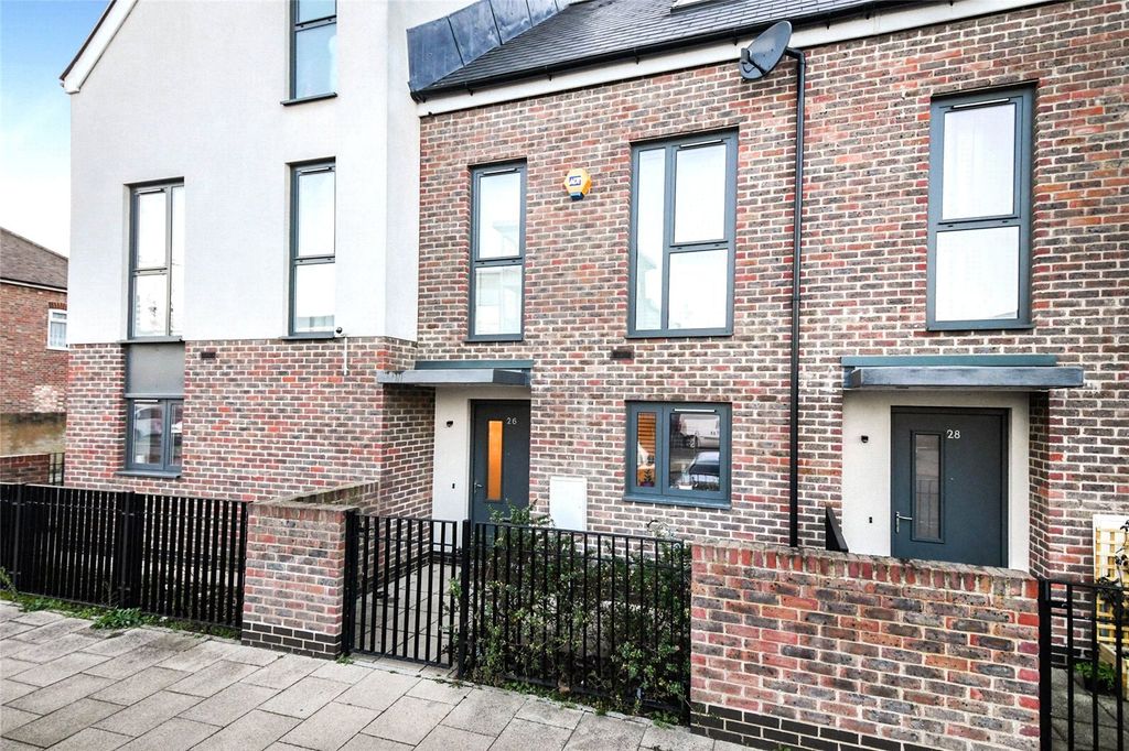 Property photo 1 of 11 Picture No. 01
