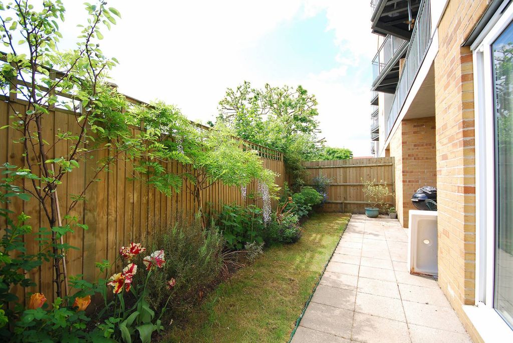 Property photo 3 of 10