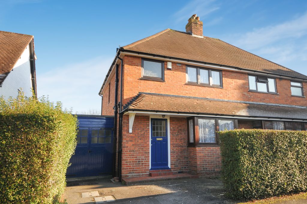 Property photo 1 of 13 Photo 01