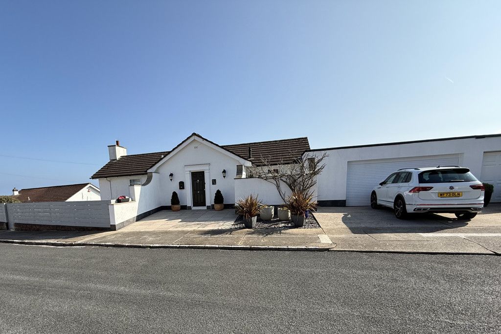 Property photo 1 of 33