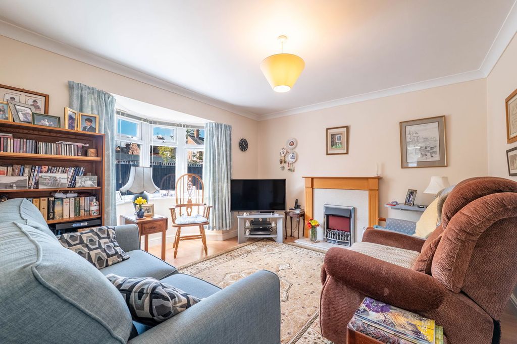 Property photo 2 of 13