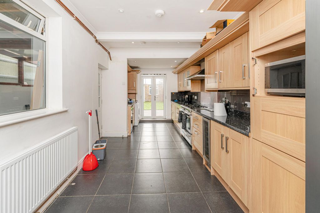 Property photo 3 of 24 Kitchen