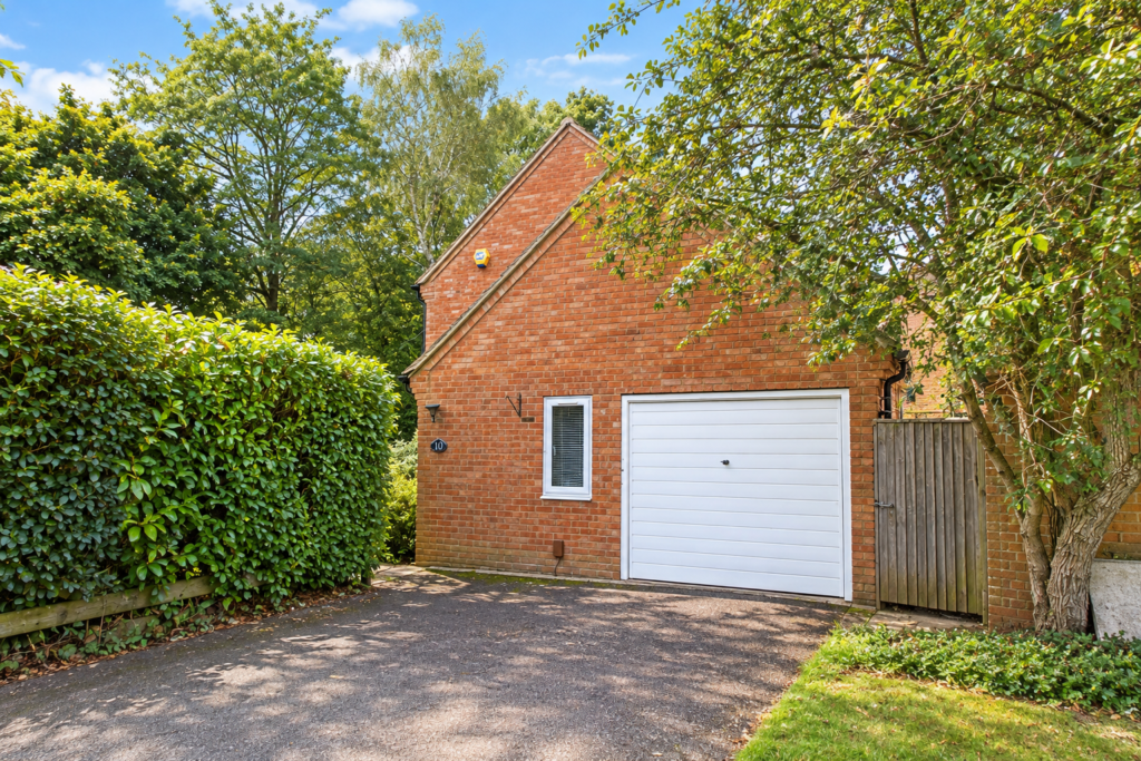 Property photo 3 of 11
