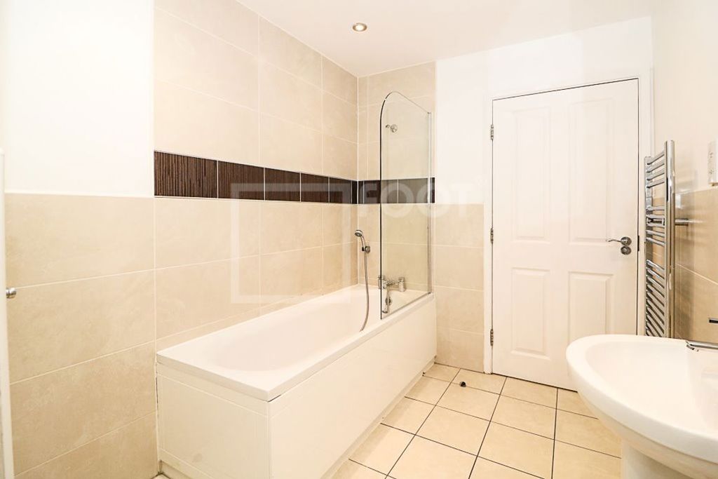 Property photo 3 of 29