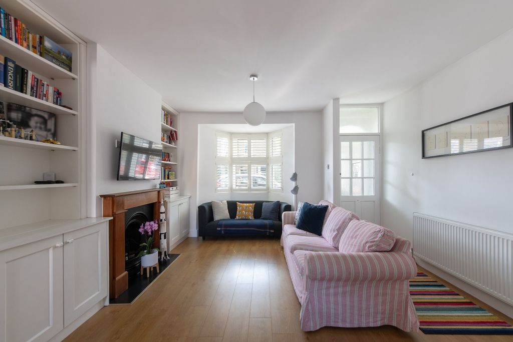 Property photo 2 of 23 5112852