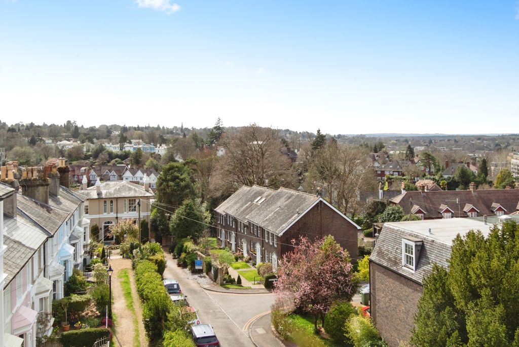 Property photo 3 of 17 Photo