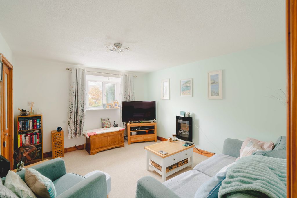 Property photo 3 of 14 3