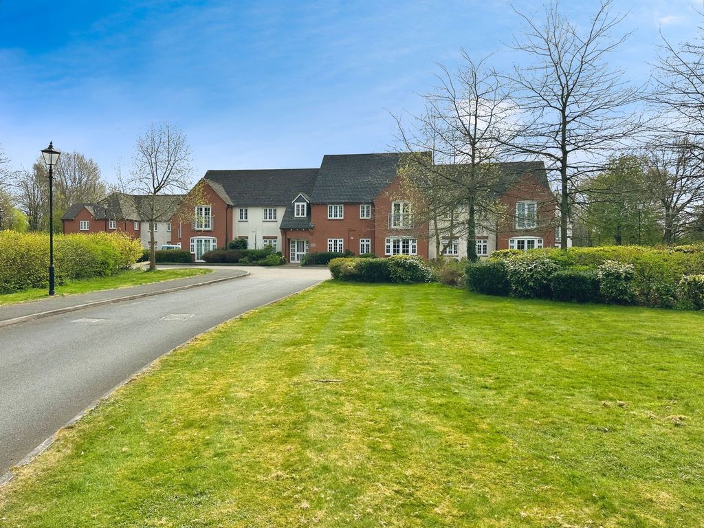 Property photo 2 of 42