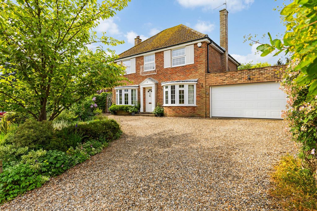 Property photo 1 of 11