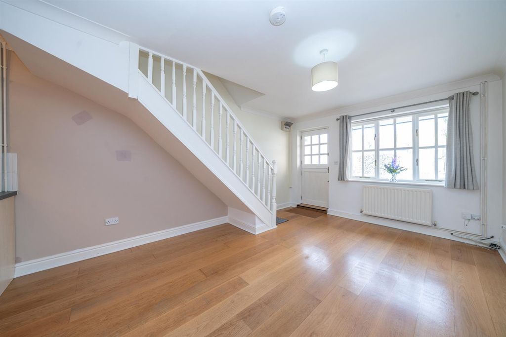 Property photo 3 of 12 5-Mulberry-Court-1063.Jpg