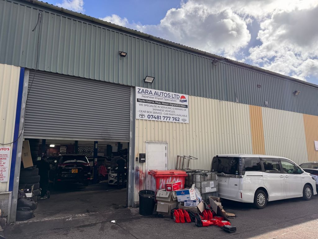 Property photo 1 of 2