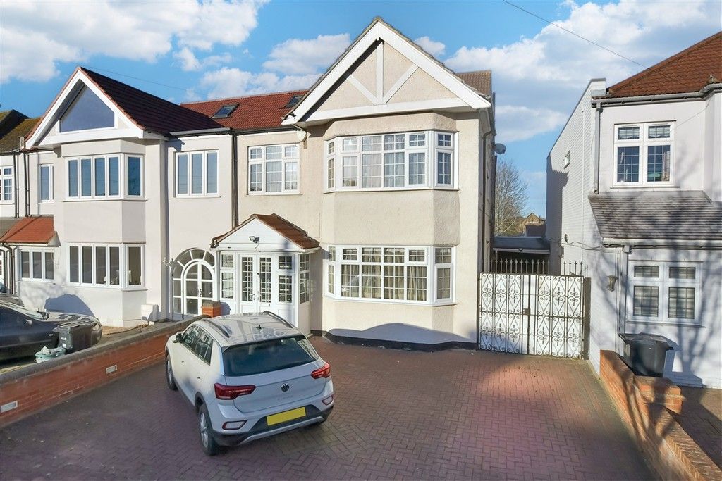 Property photo 2 of 17 External (Web)