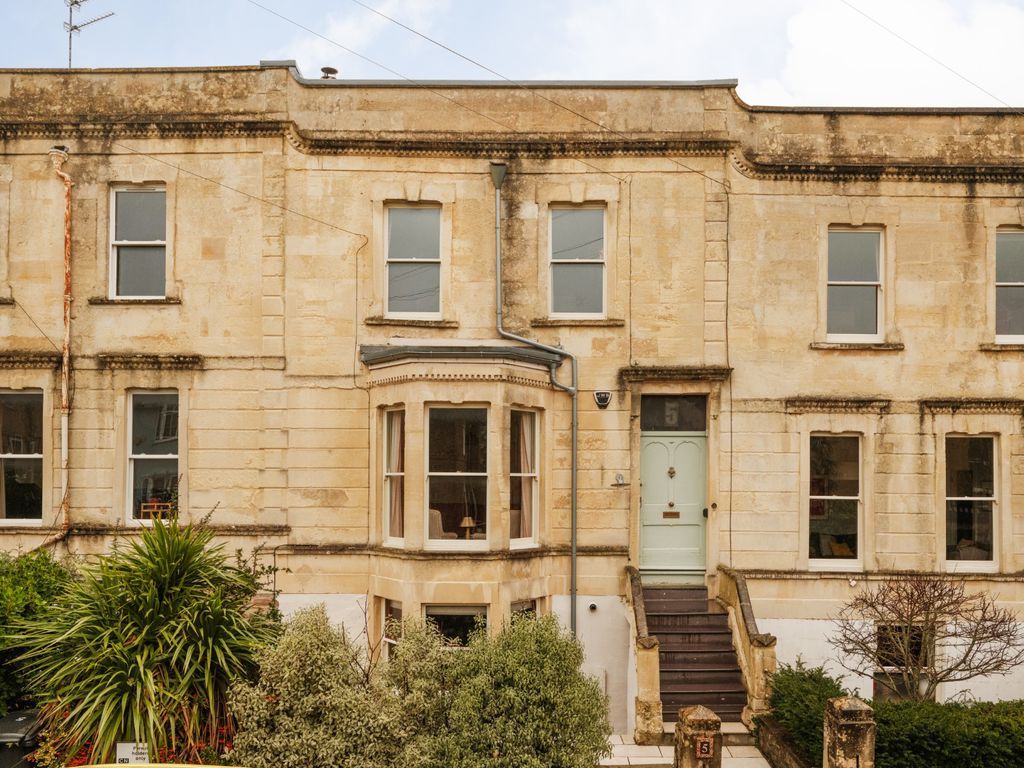 Property photo 1 of 33 External