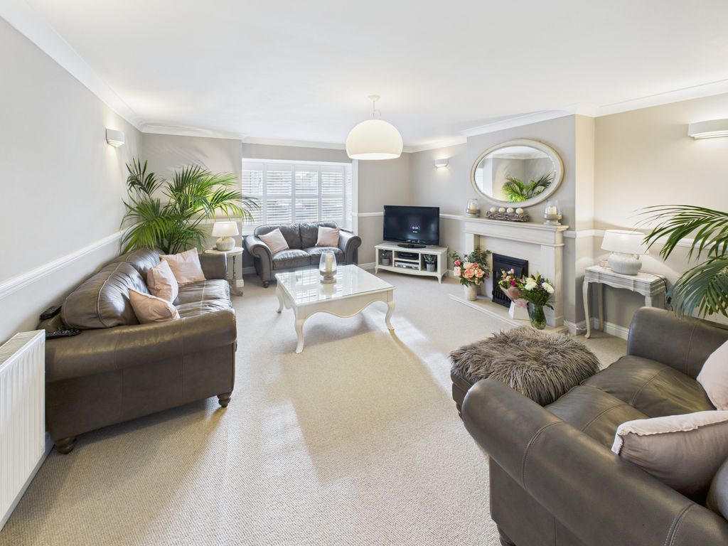 Property photo 2 of 15 Gallery