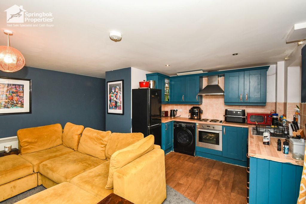 Property photo 3 of 9 Image 3