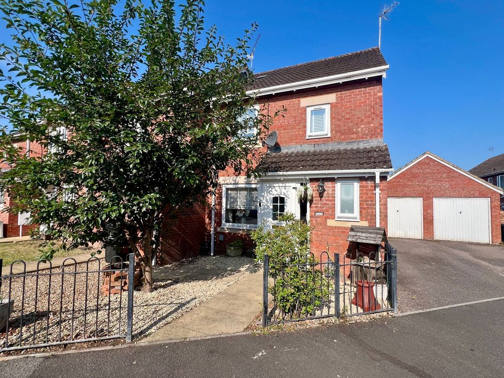 Property photo 1 of 24