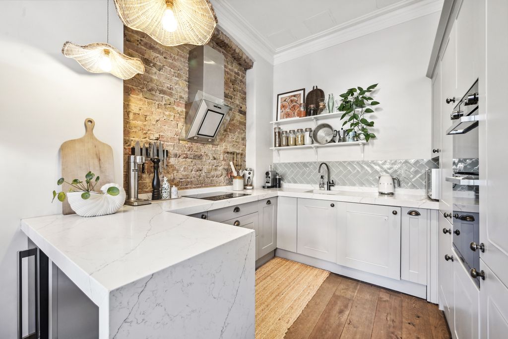 Property photo 1 of 14 Kitchen