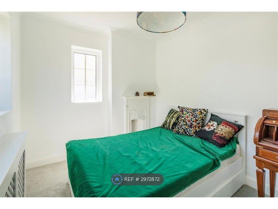 Property photo 3 of 5