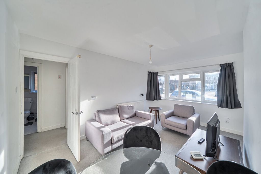 Property photo 1 of 17 Picture 1