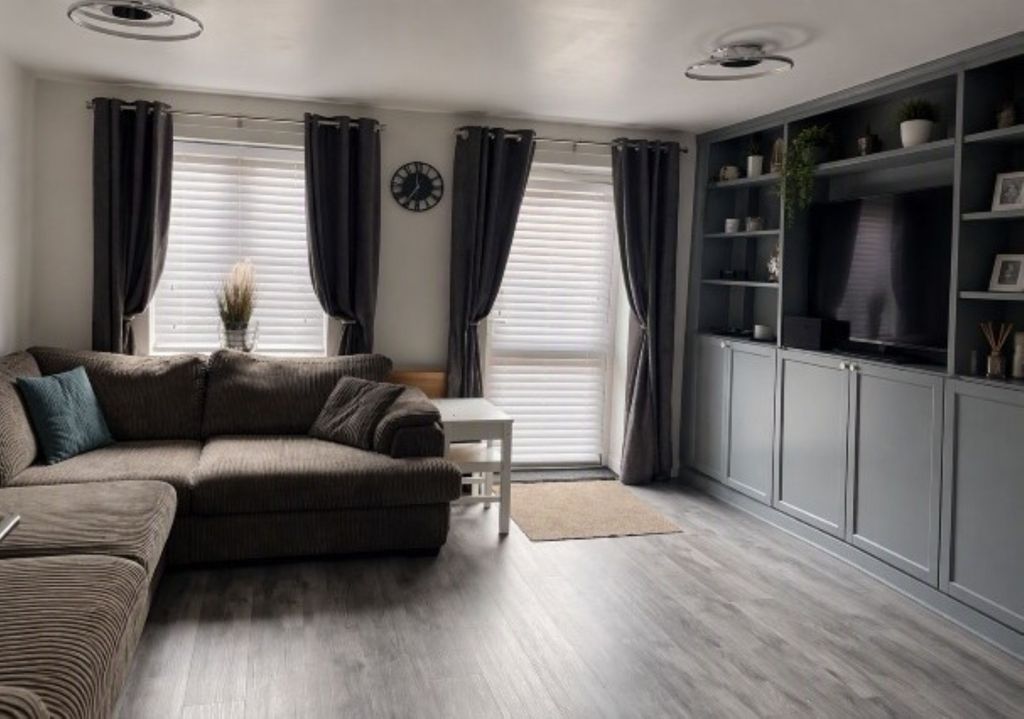 Property photo 1 of 12 Lounge 1 Landscape.Jpg