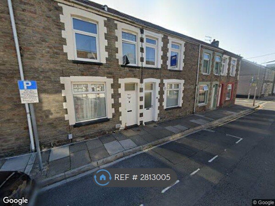 Property photo 2 of 8