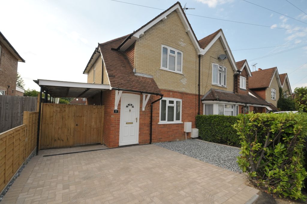 Property photo 1 of 14 Raymond Crescent