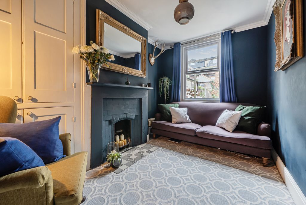 Property photo 2 of 25 1405597-13-697B5d...