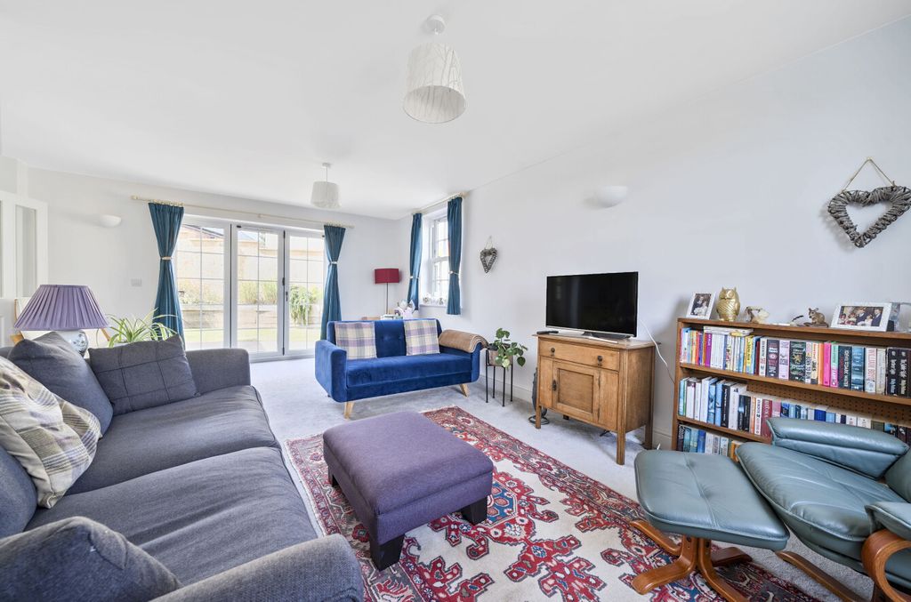 Property photo 3 of 28 1311458-24-6851A9...