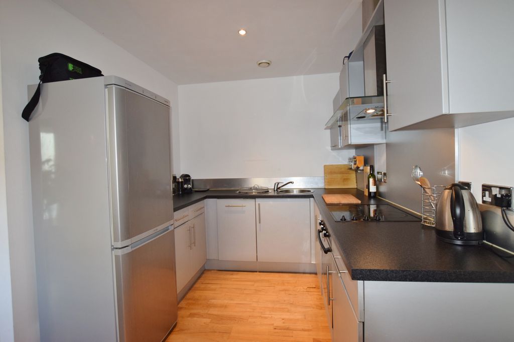 Property photo 3 of 9