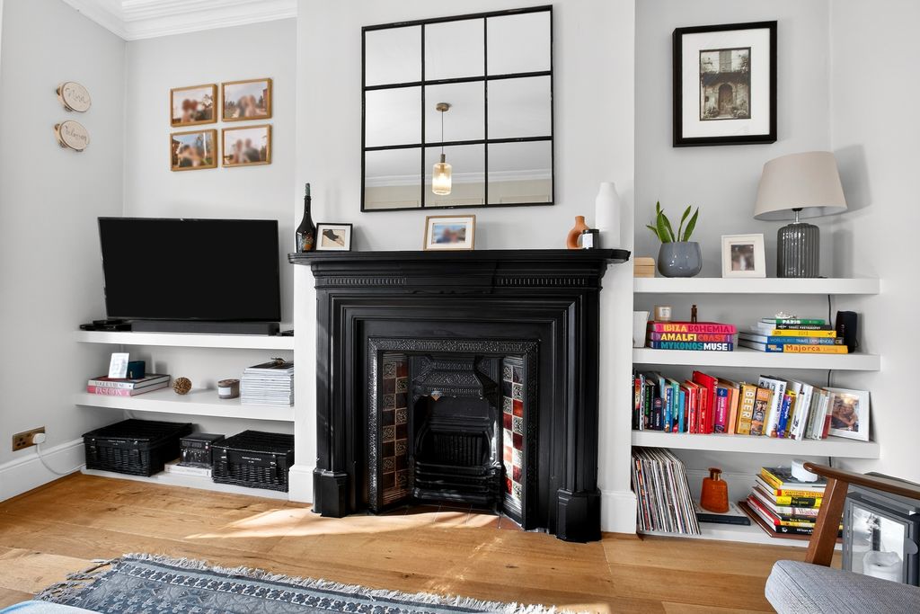 Property photo 3 of 21 Reception Room