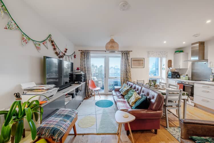 Property photo 2 of 21