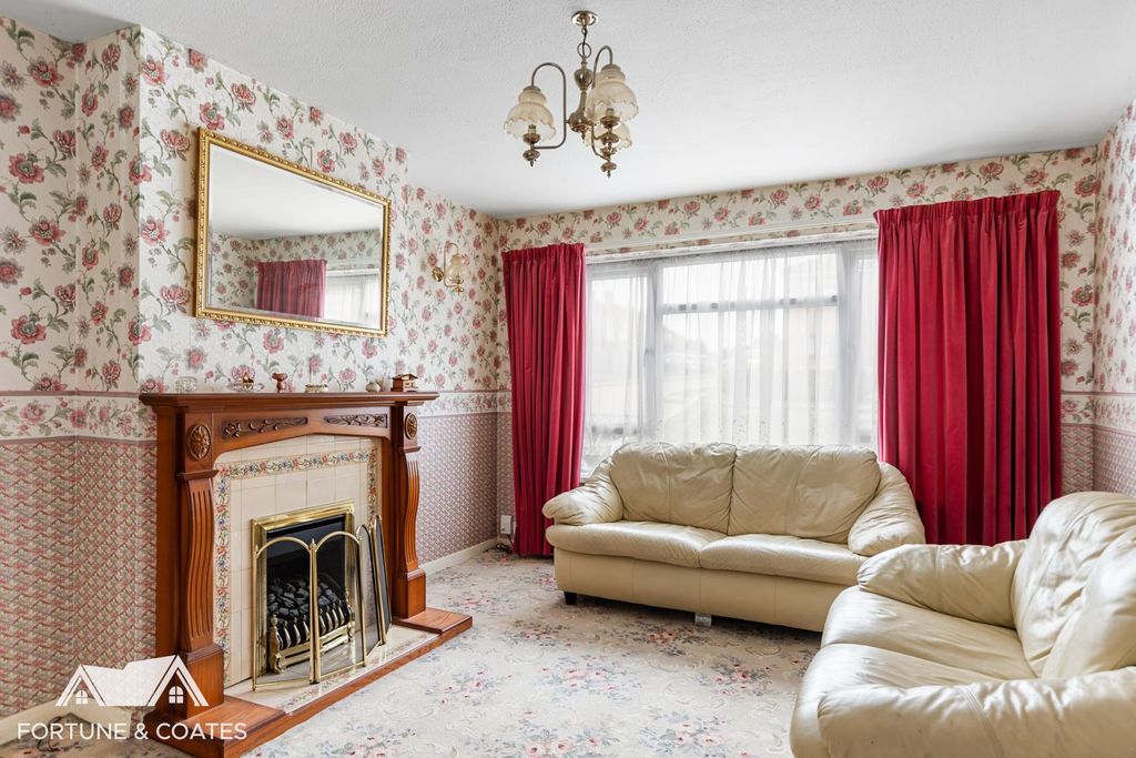 Property photo 2 of 16 Greygoosepark_10.Jpg