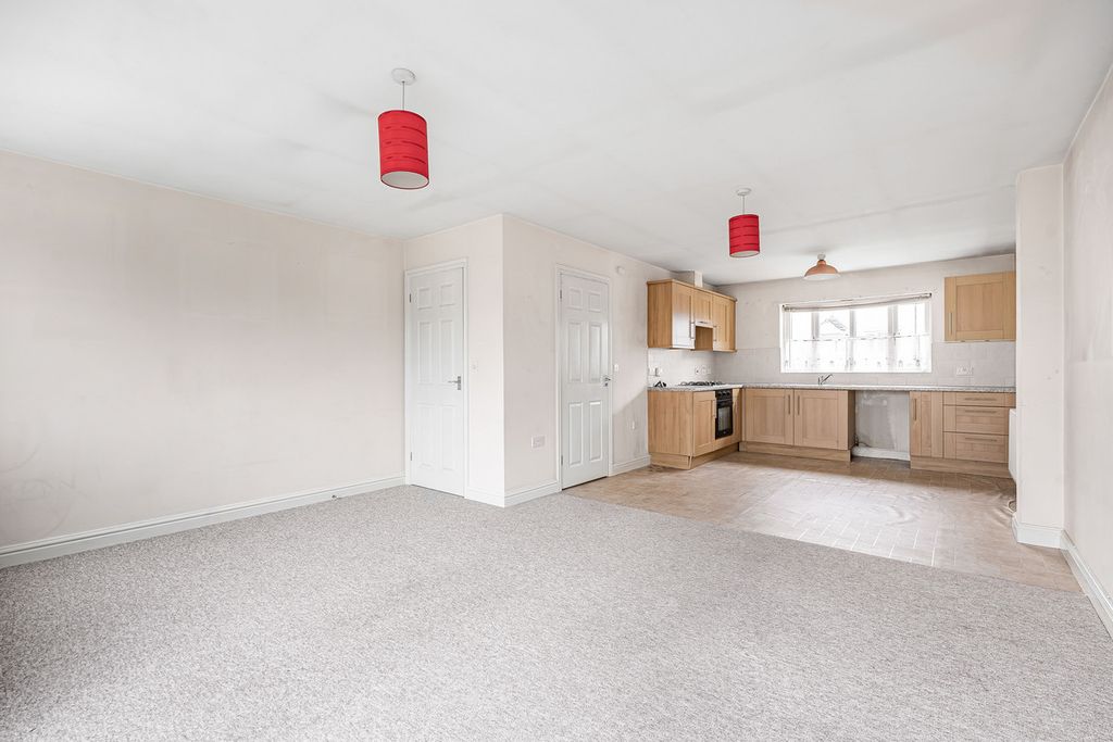 Property photo 3 of 22