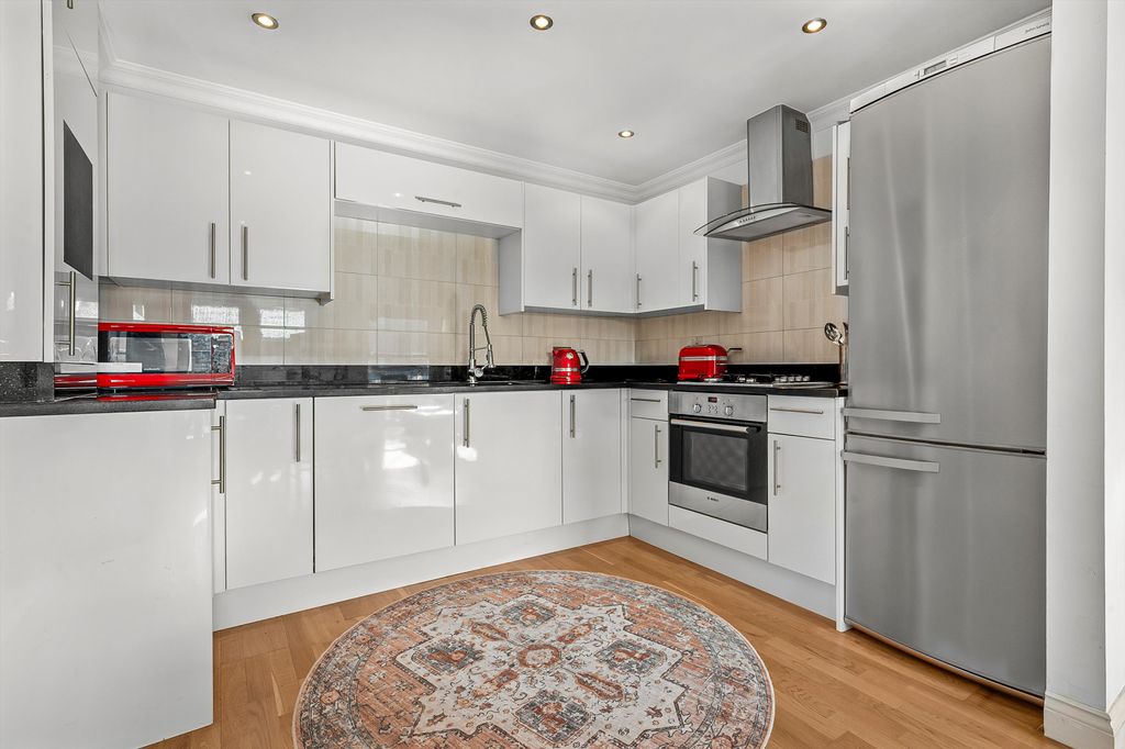 Property photo 2 of 10 Image